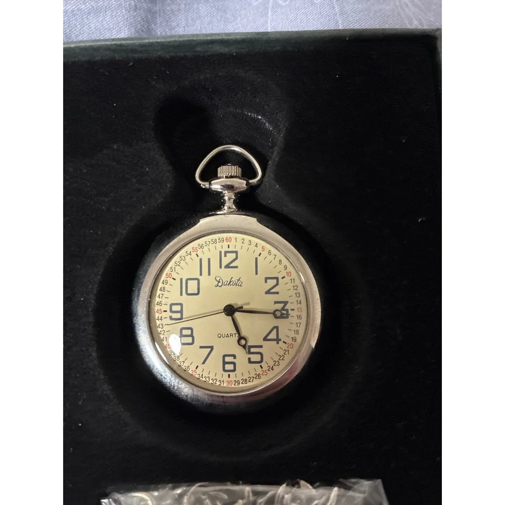 Dakota Pocket Watch Compass Silver Tone Japan Quartz Brown Leather Pouch Box Set